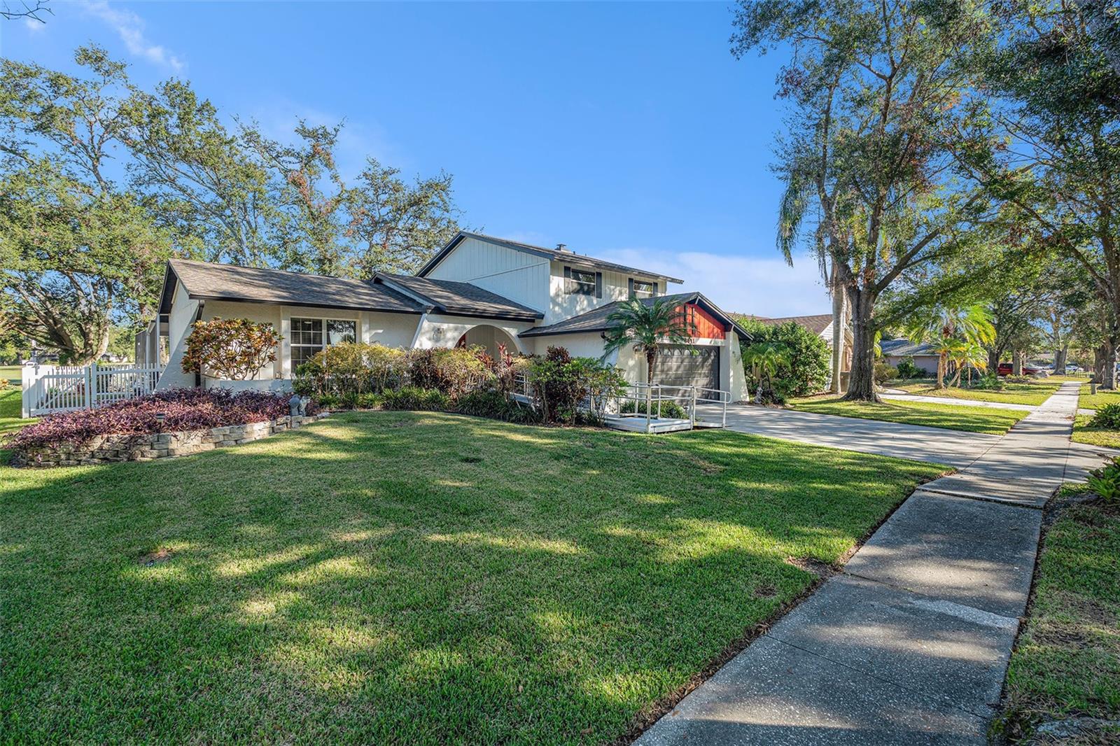 4611 LANDSCAPE DR — photo 2