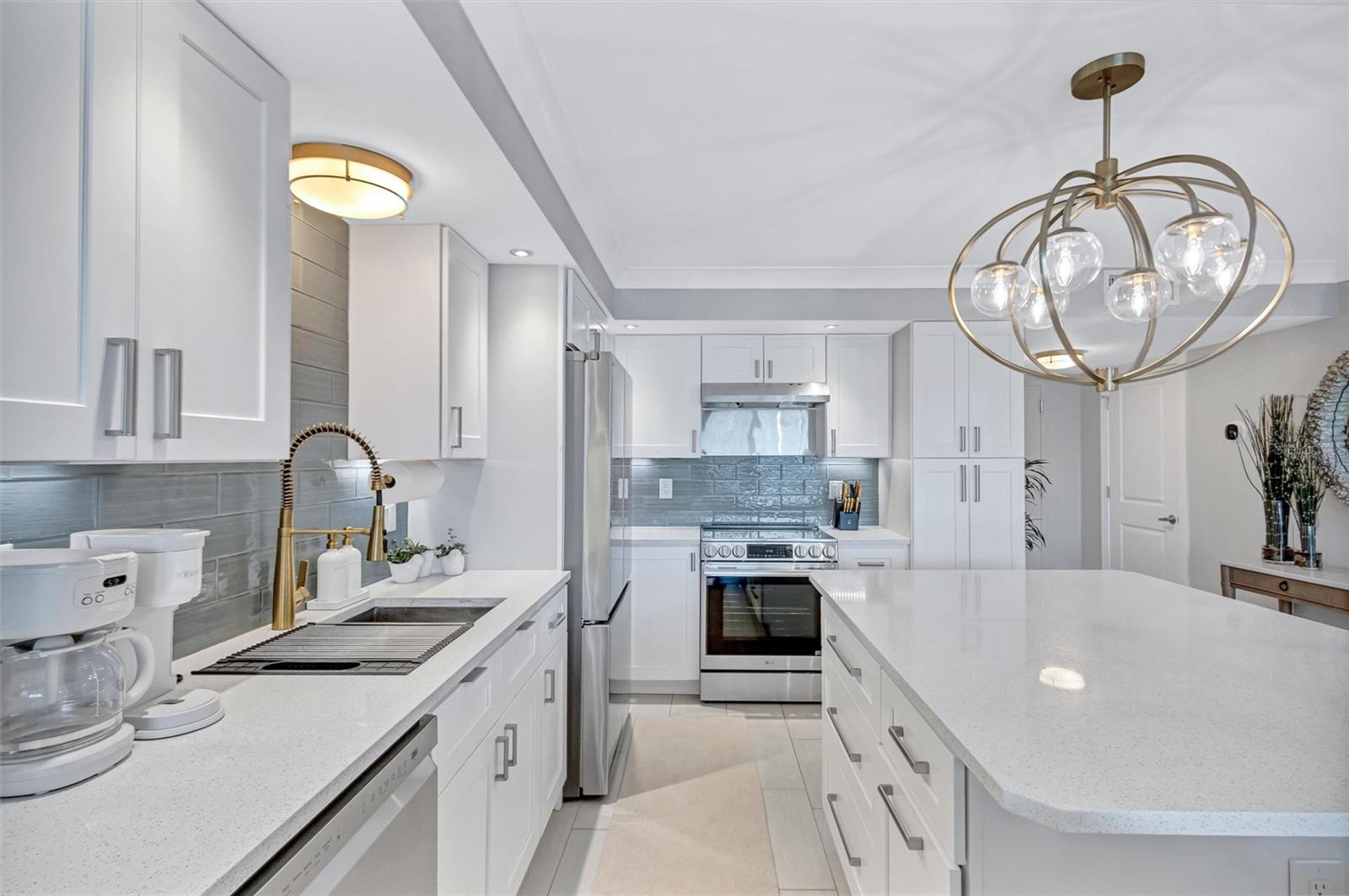 101 S GULFSTREAM AVE #14D — photo 22