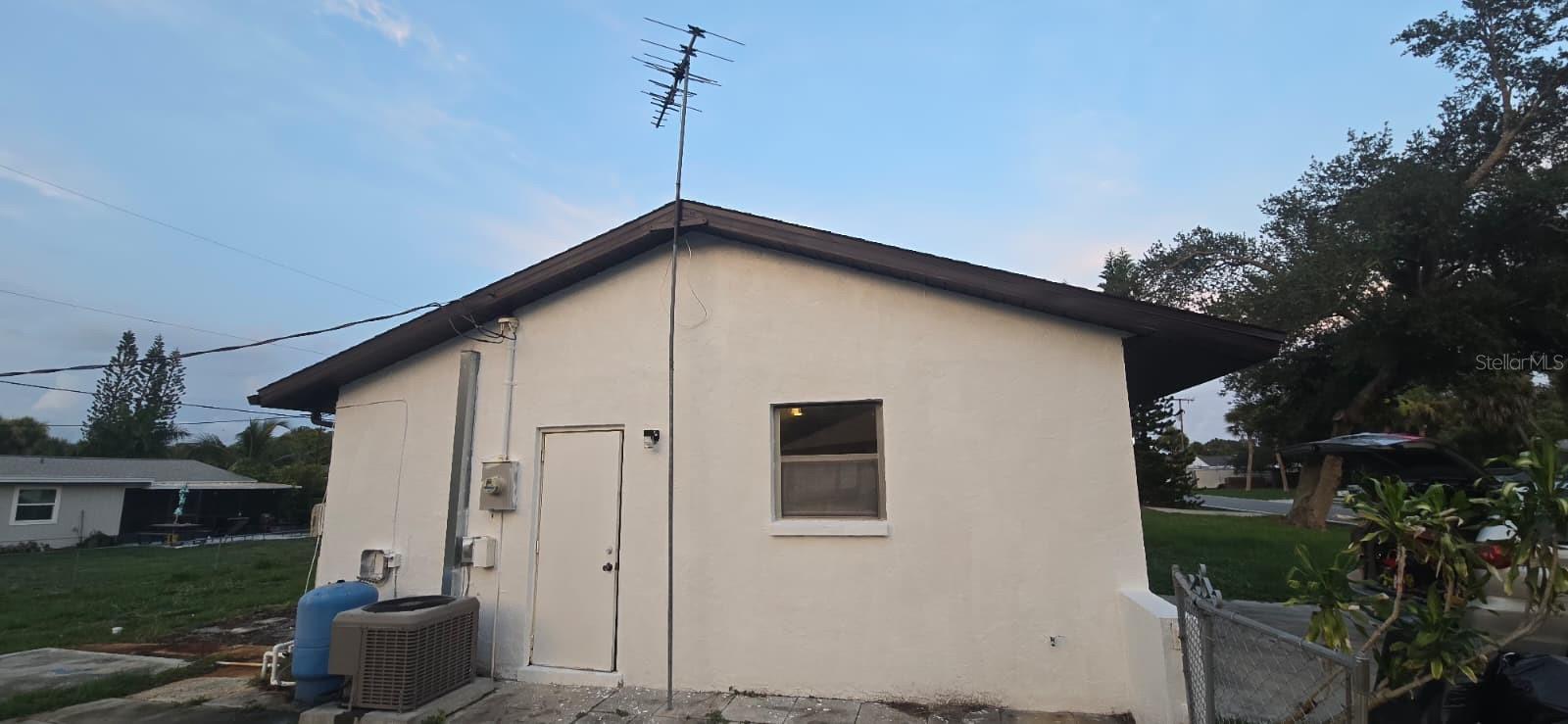 664 CYPRESS RD — photo 17