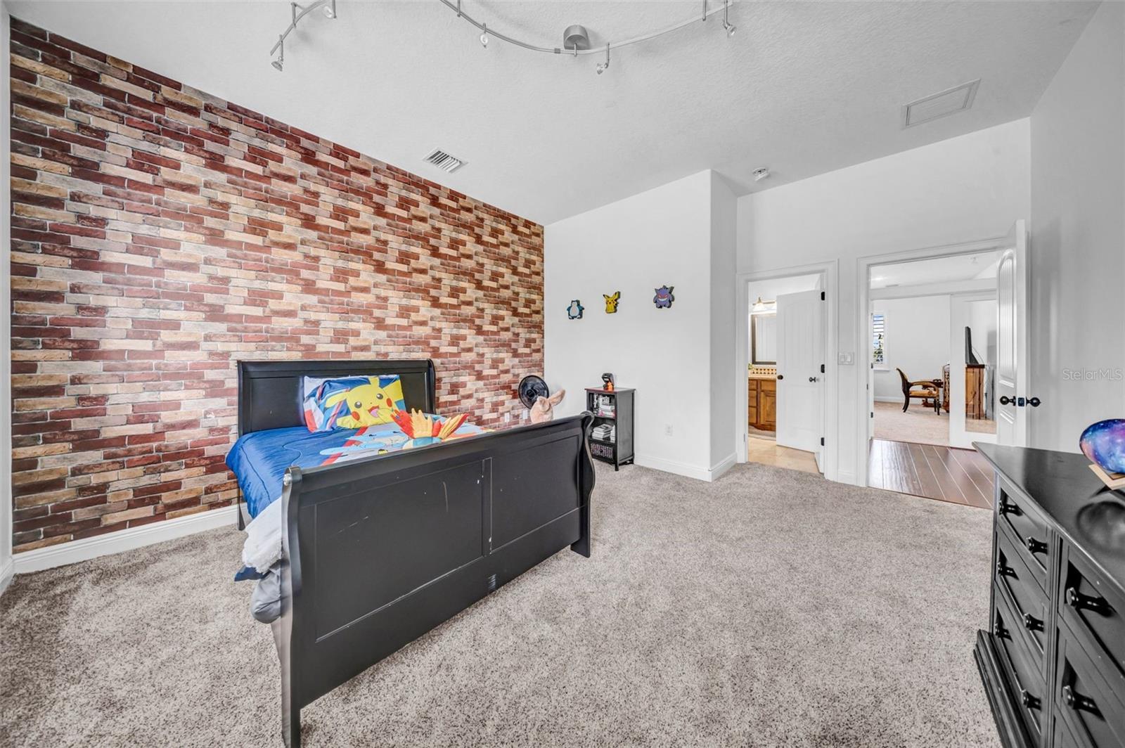 17930 DORMAN RD — photo 44