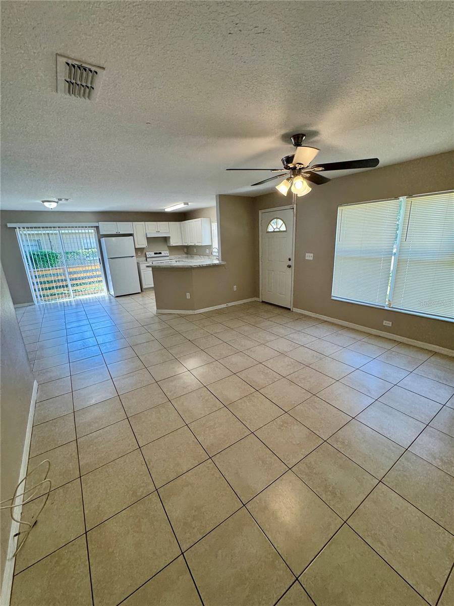 3305 E 38TH AVE — photo 6