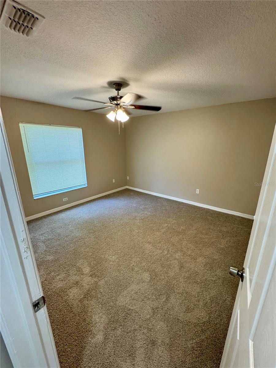 3305 E 38TH AVE — photo 12