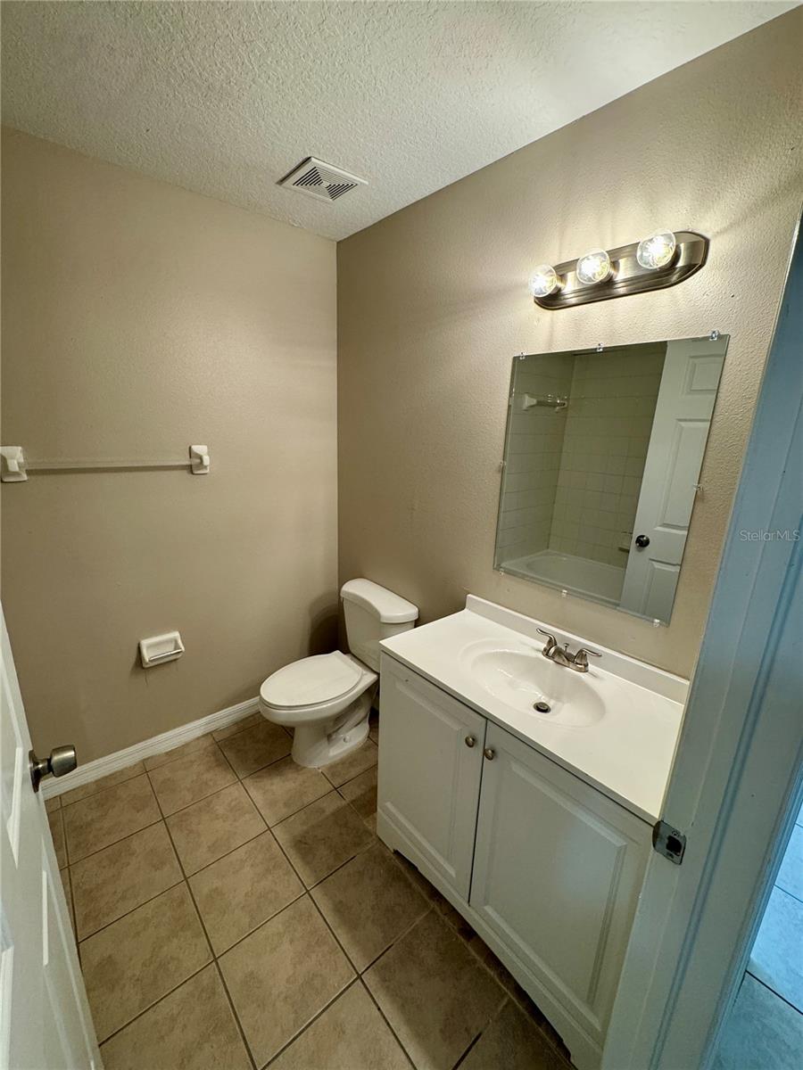 3305 E 38TH AVE — photo 11