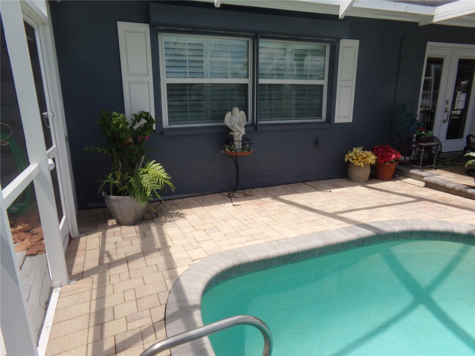 9312 KINGSTON RD — photo 24