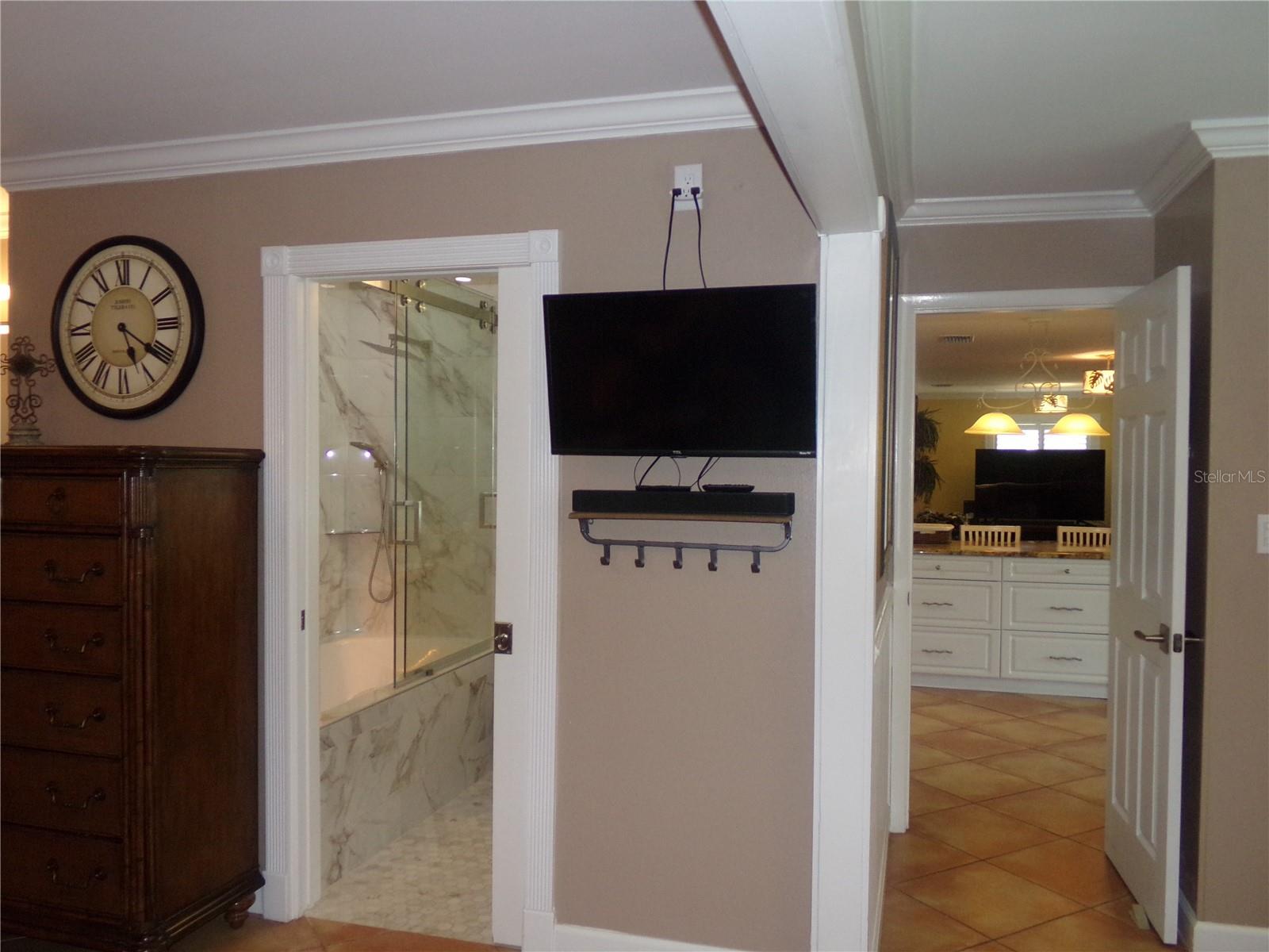 9312 KINGSTON RD — photo 88