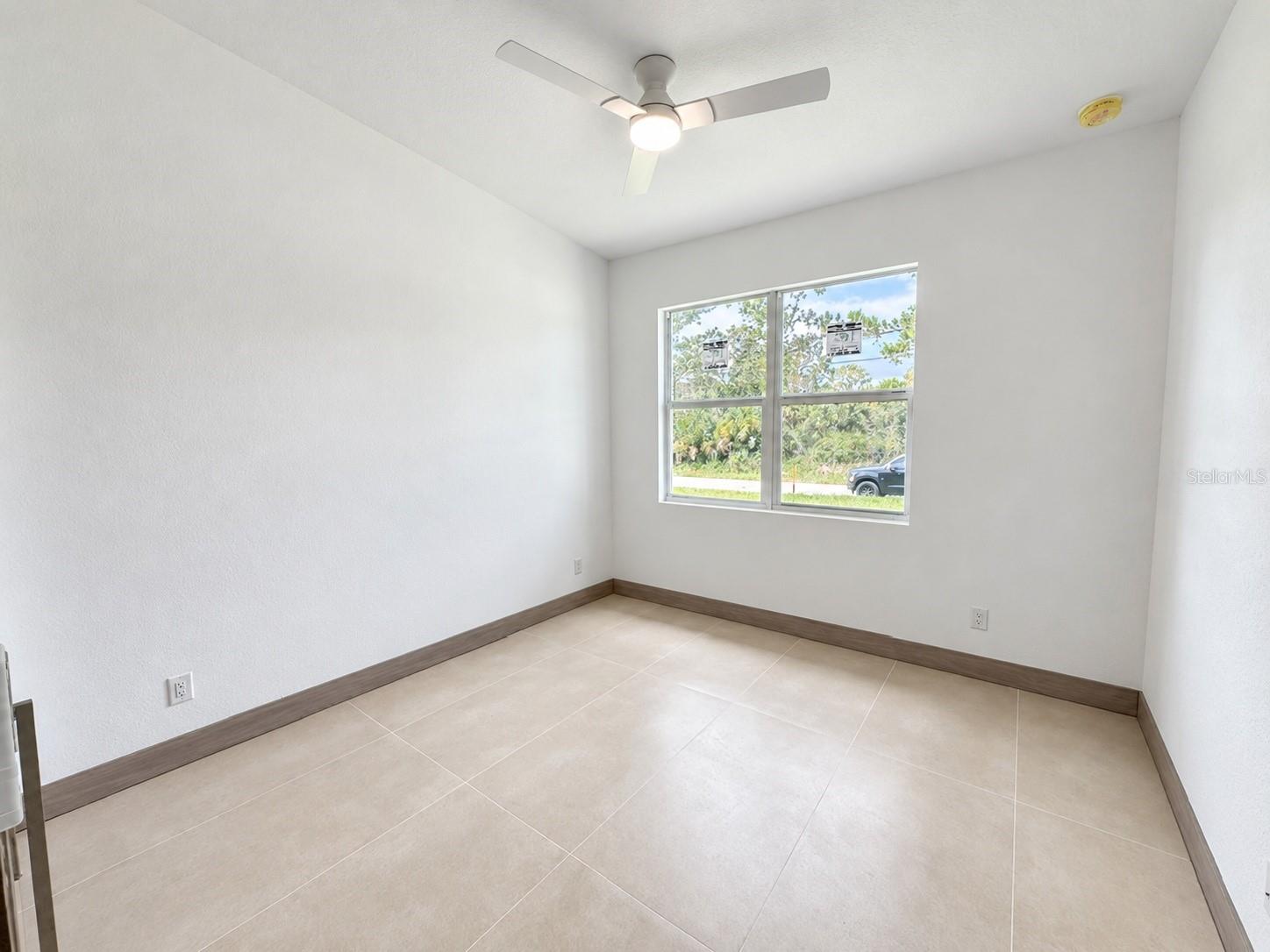 3259 LANGMAID AVE — photo 18
