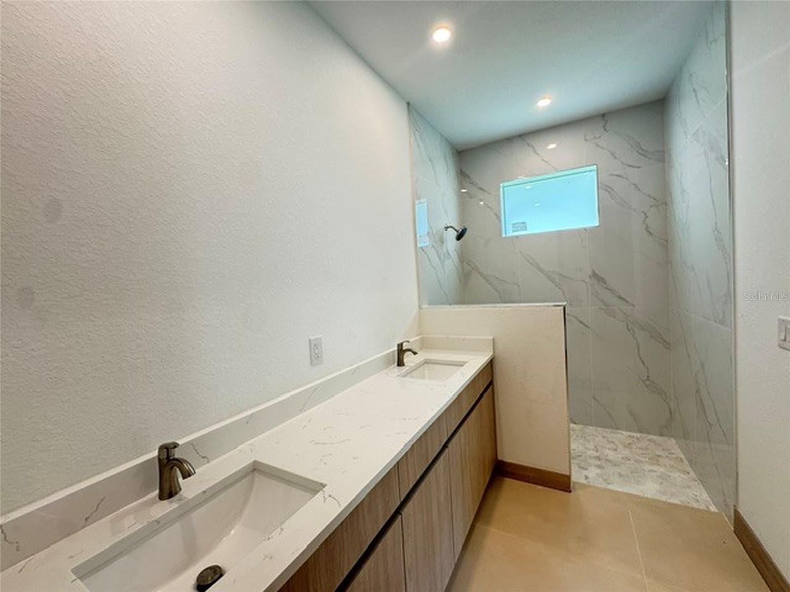 3259 LANGMAID AVE — photo 16
