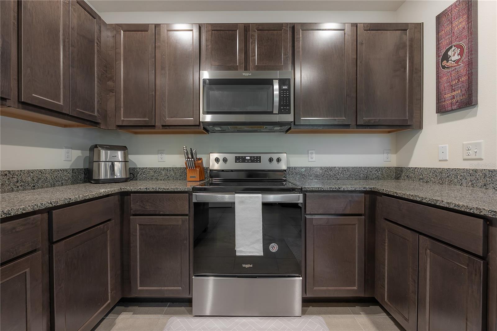 9031 WATER CHESTNUT DR — photo 8