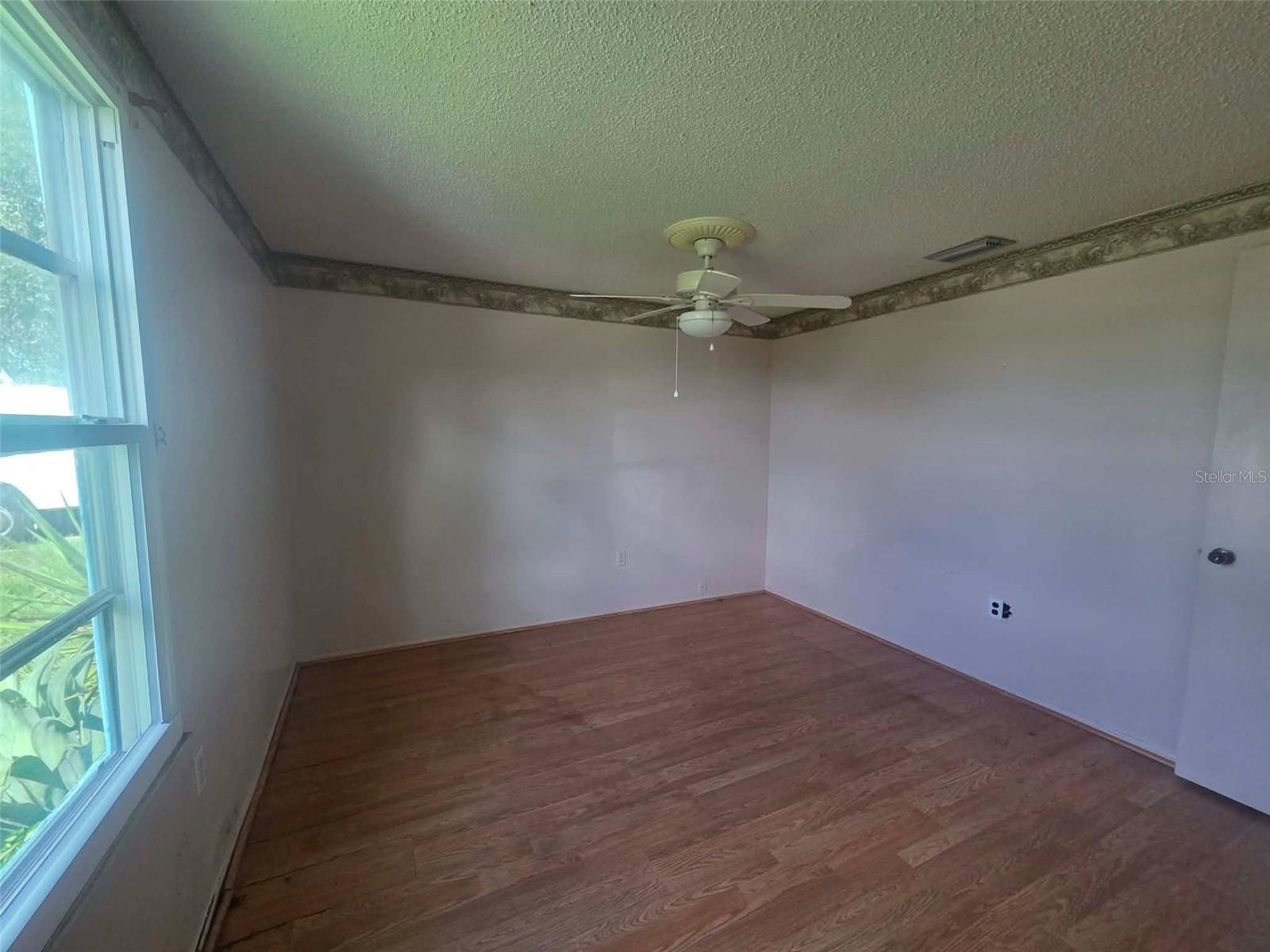 4551 WEBBER ST — photo 12