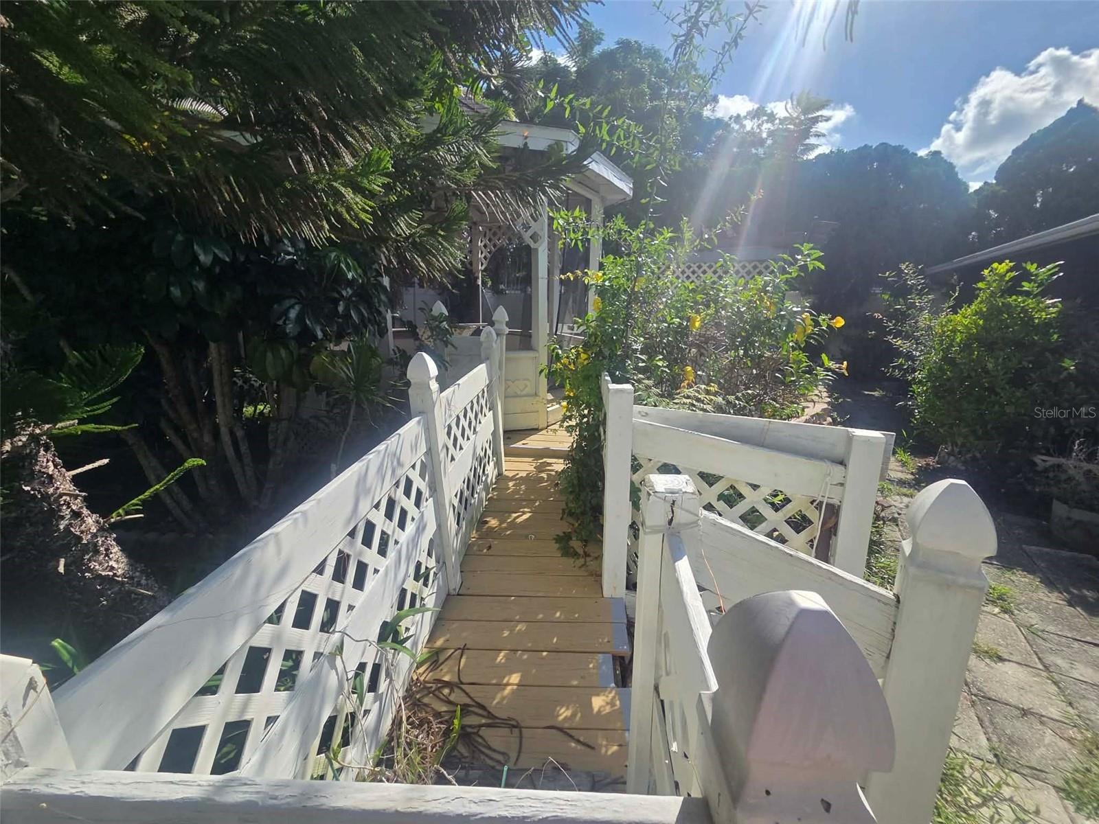 4551 WEBBER ST — photo 22
