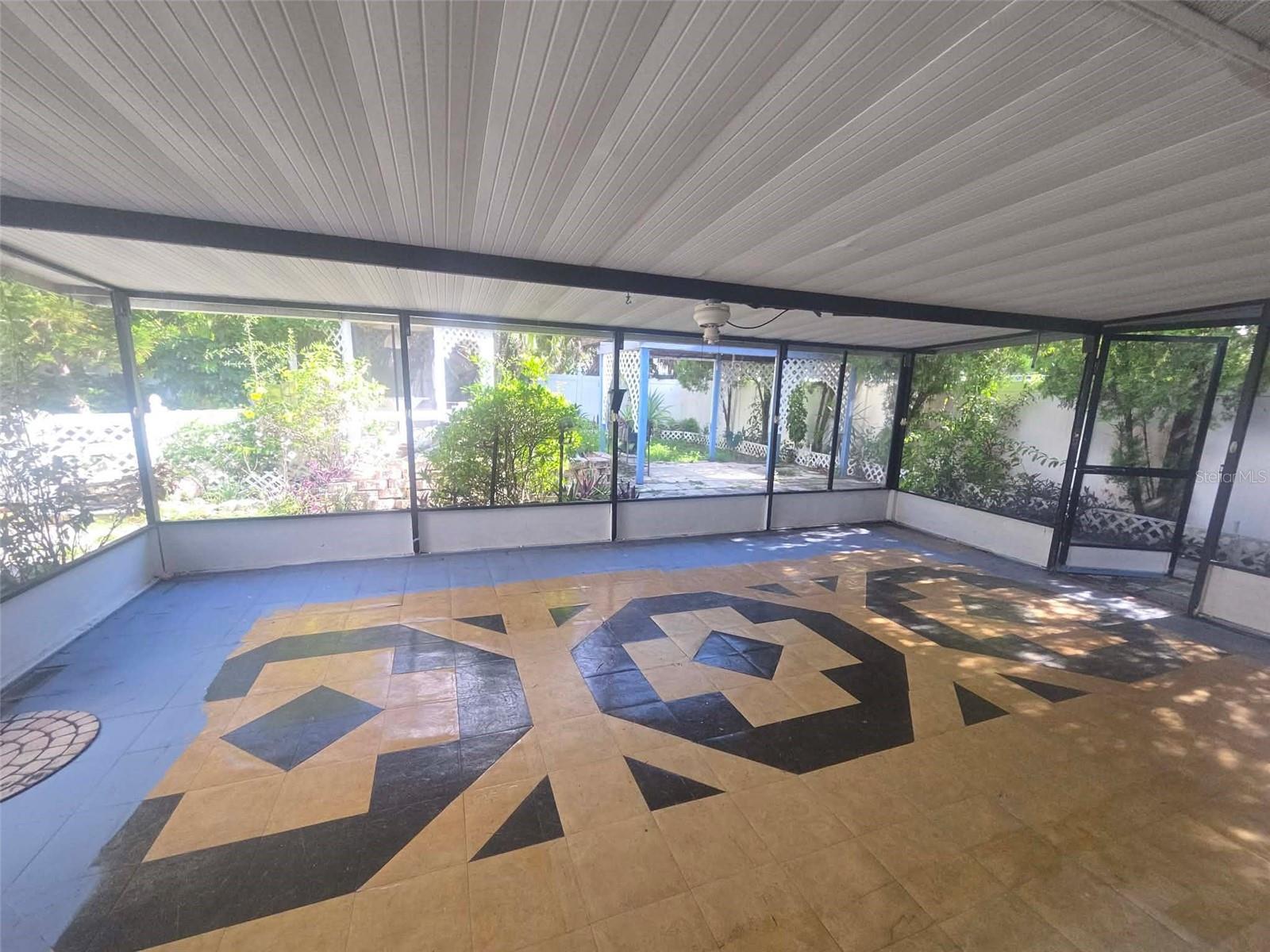 4551 WEBBER ST — photo 16