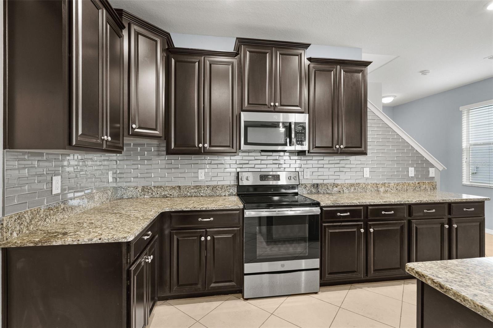 13728 REINDEER CIR — photo 15
