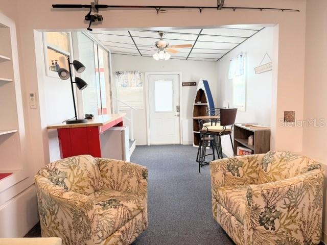 813 S GREEN CIR — photo 4