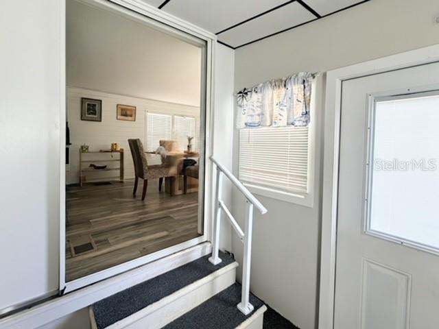 813 S GREEN CIR — photo 16