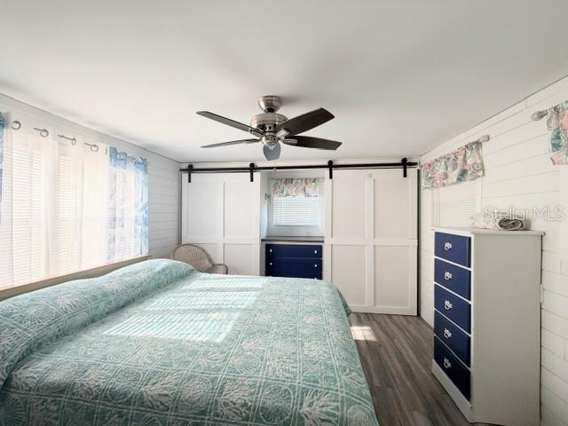 813 S GREEN CIR — photo 11