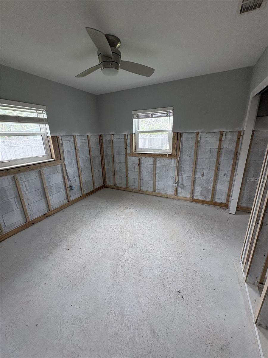 1890 SAN MATEO DR — photo 10