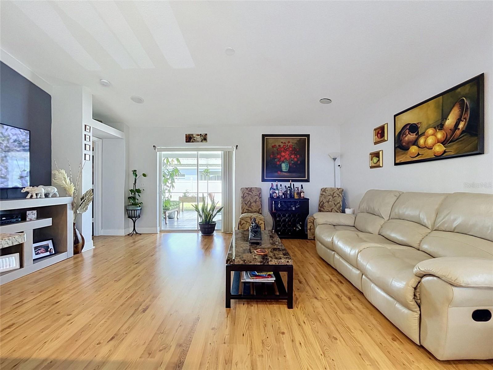 1433 GREELY CT — photo 17