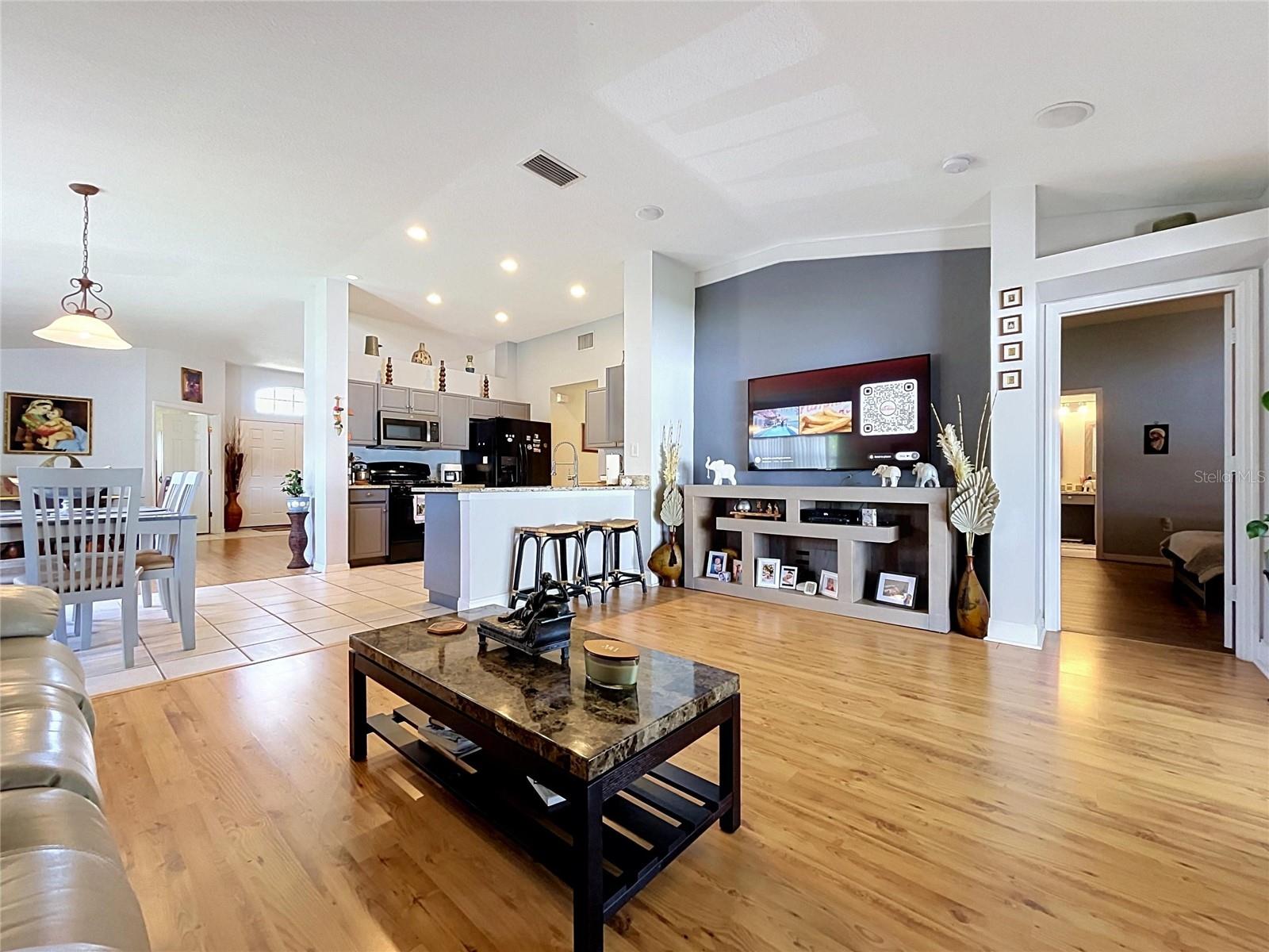 1433 GREELY CT — photo 27