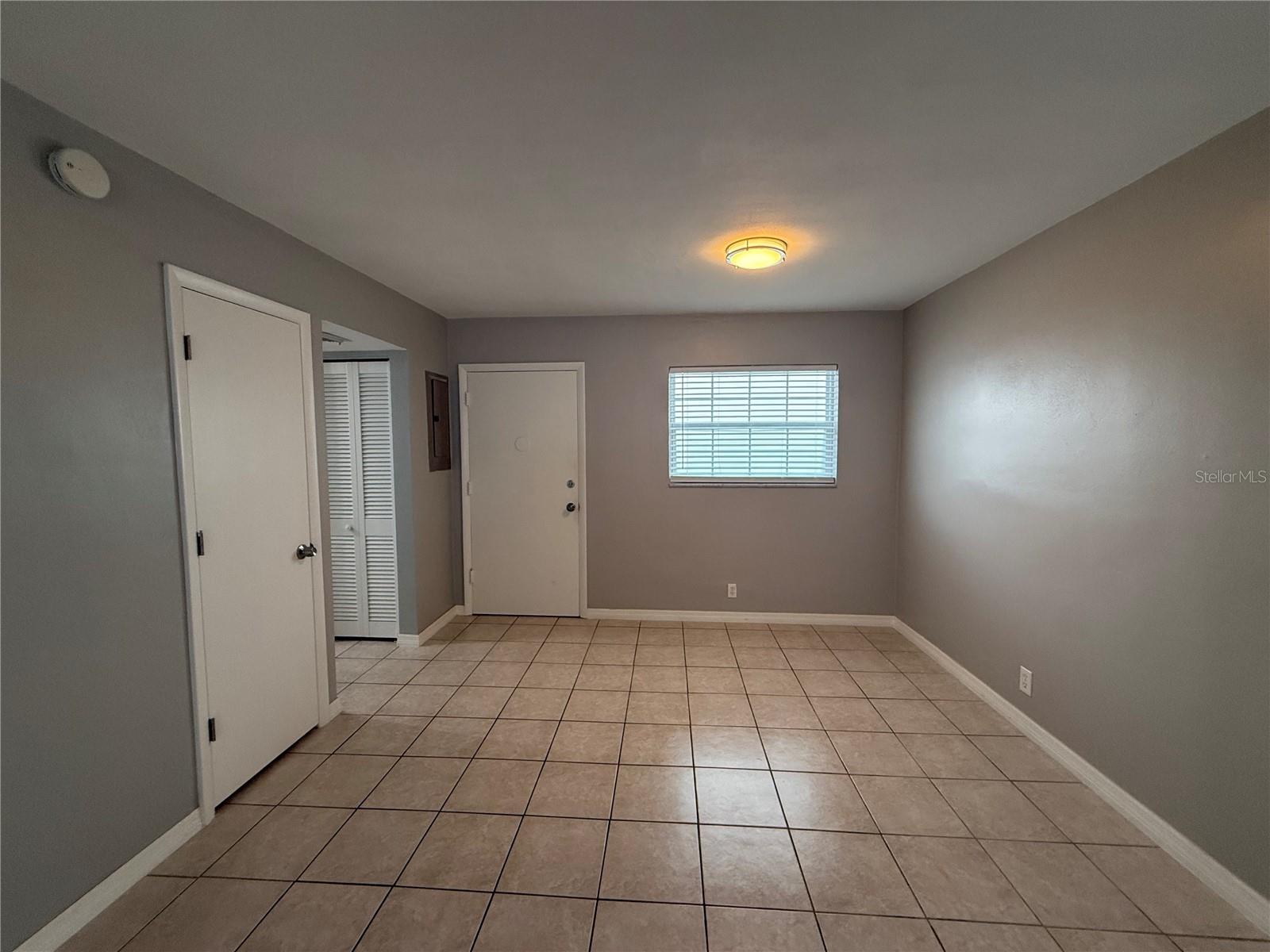 1433 S BELCHER RD #C11 — photo 2