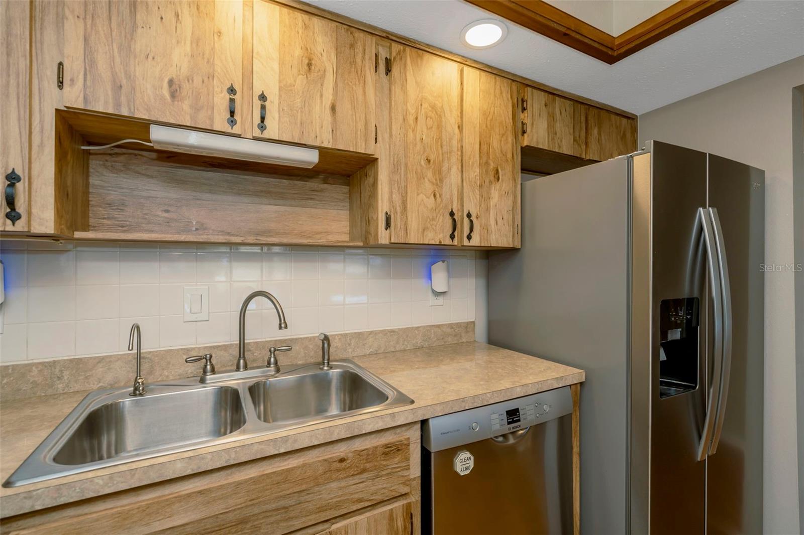 7614 RADCLIFFE CIR #B113 — photo 16