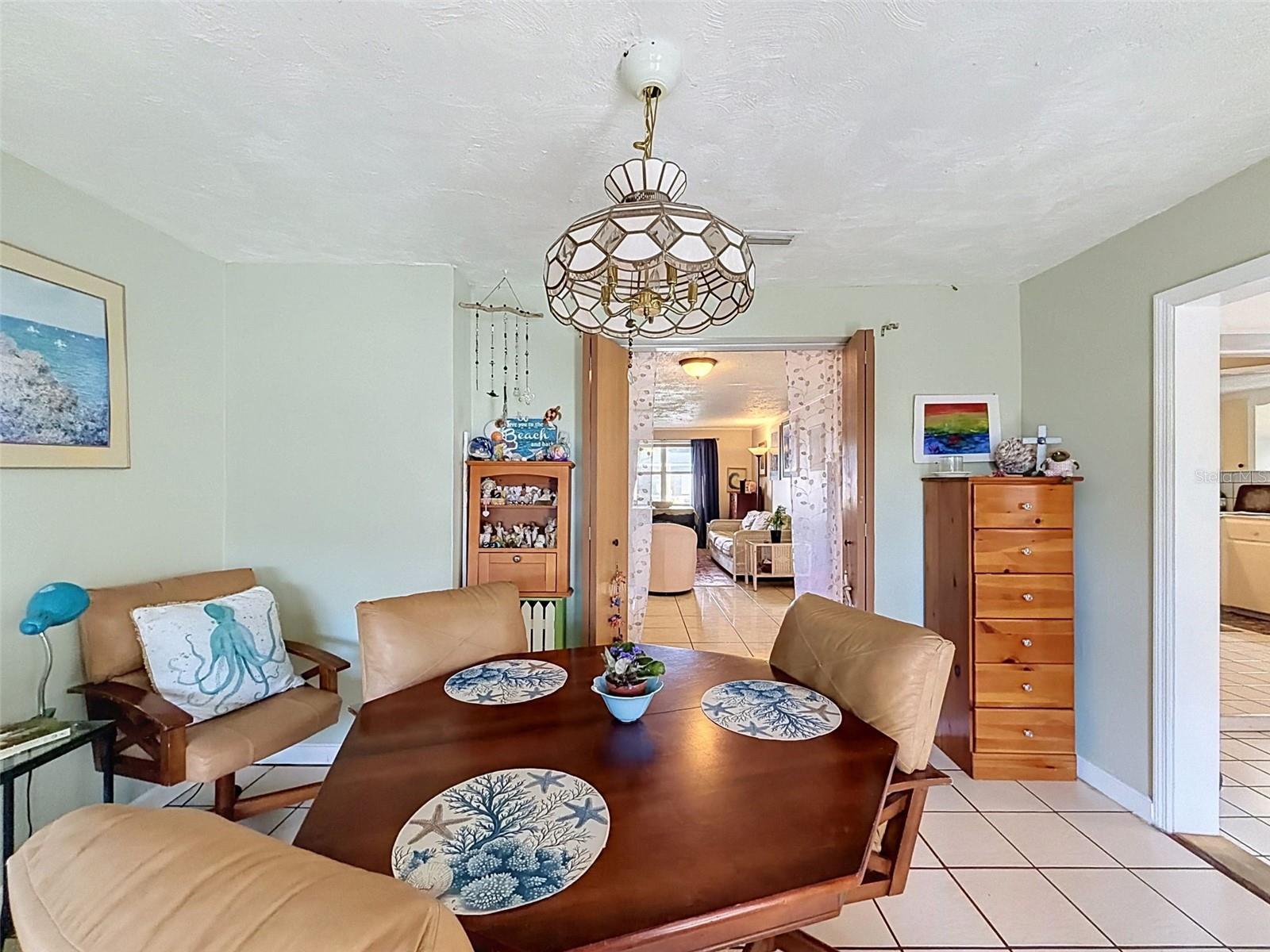 3649 HOLIDAY LAKE DR — photo 34