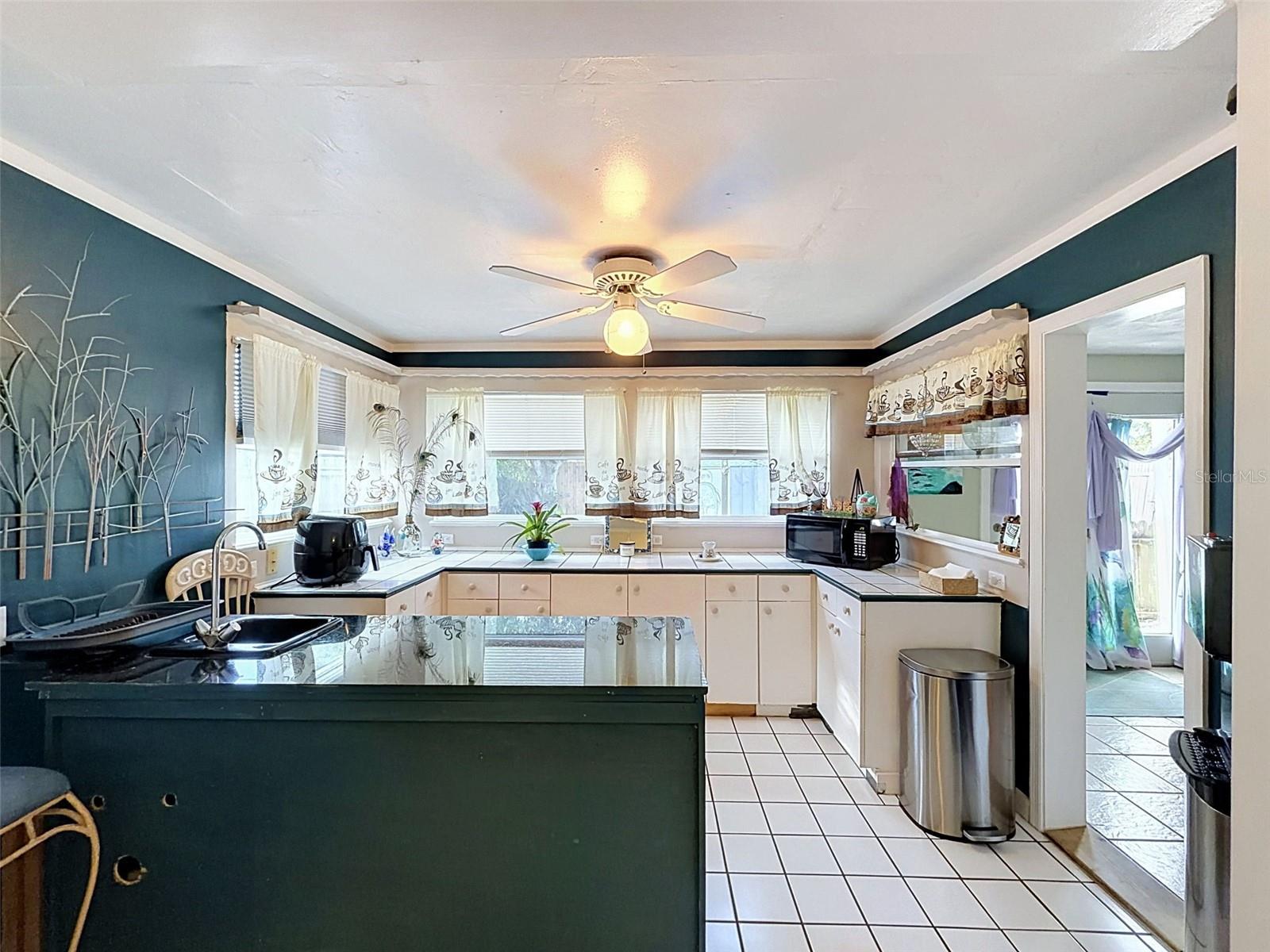 3649 HOLIDAY LAKE DR — photo 11