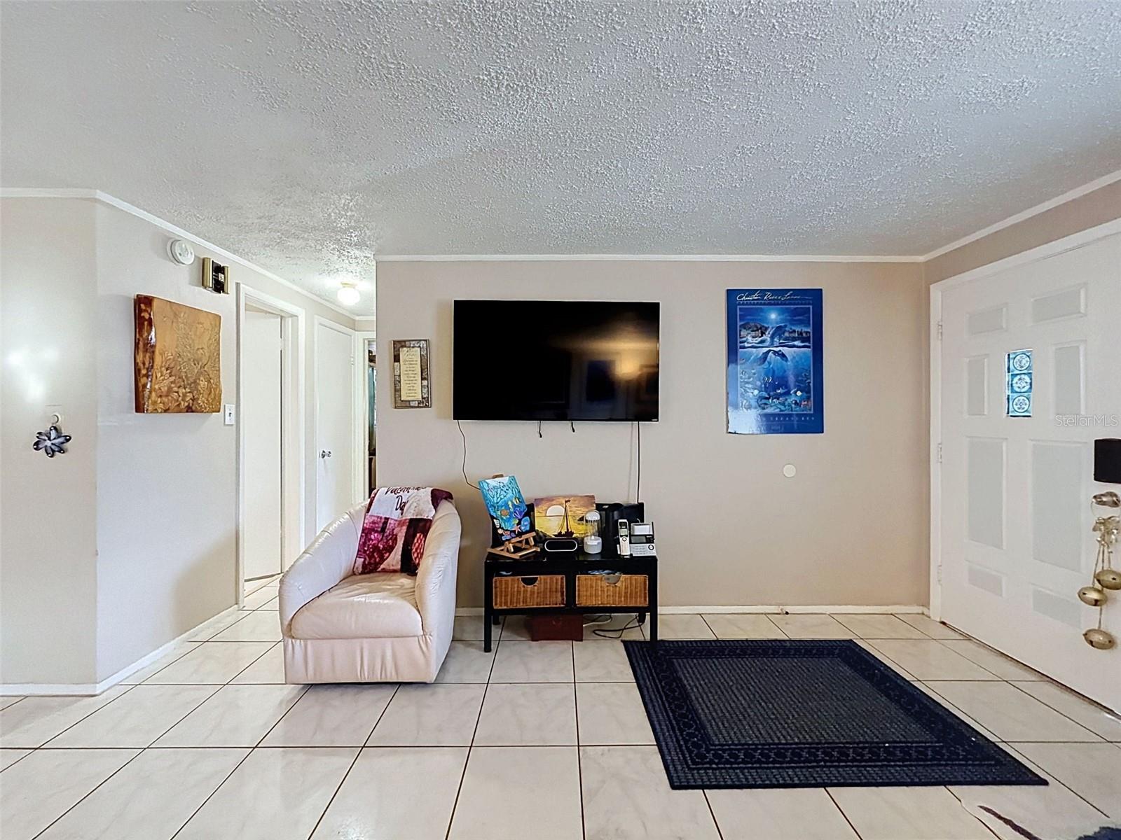 3649 HOLIDAY LAKE DR — photo 4