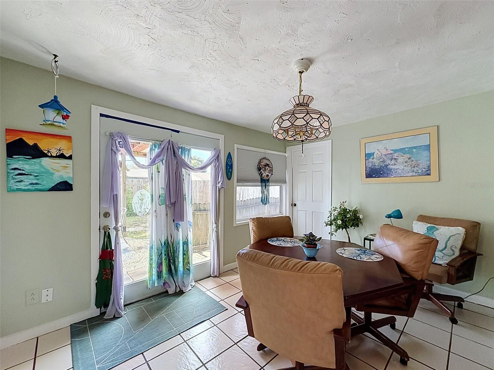 3649 HOLIDAY LAKE DR — photo 37