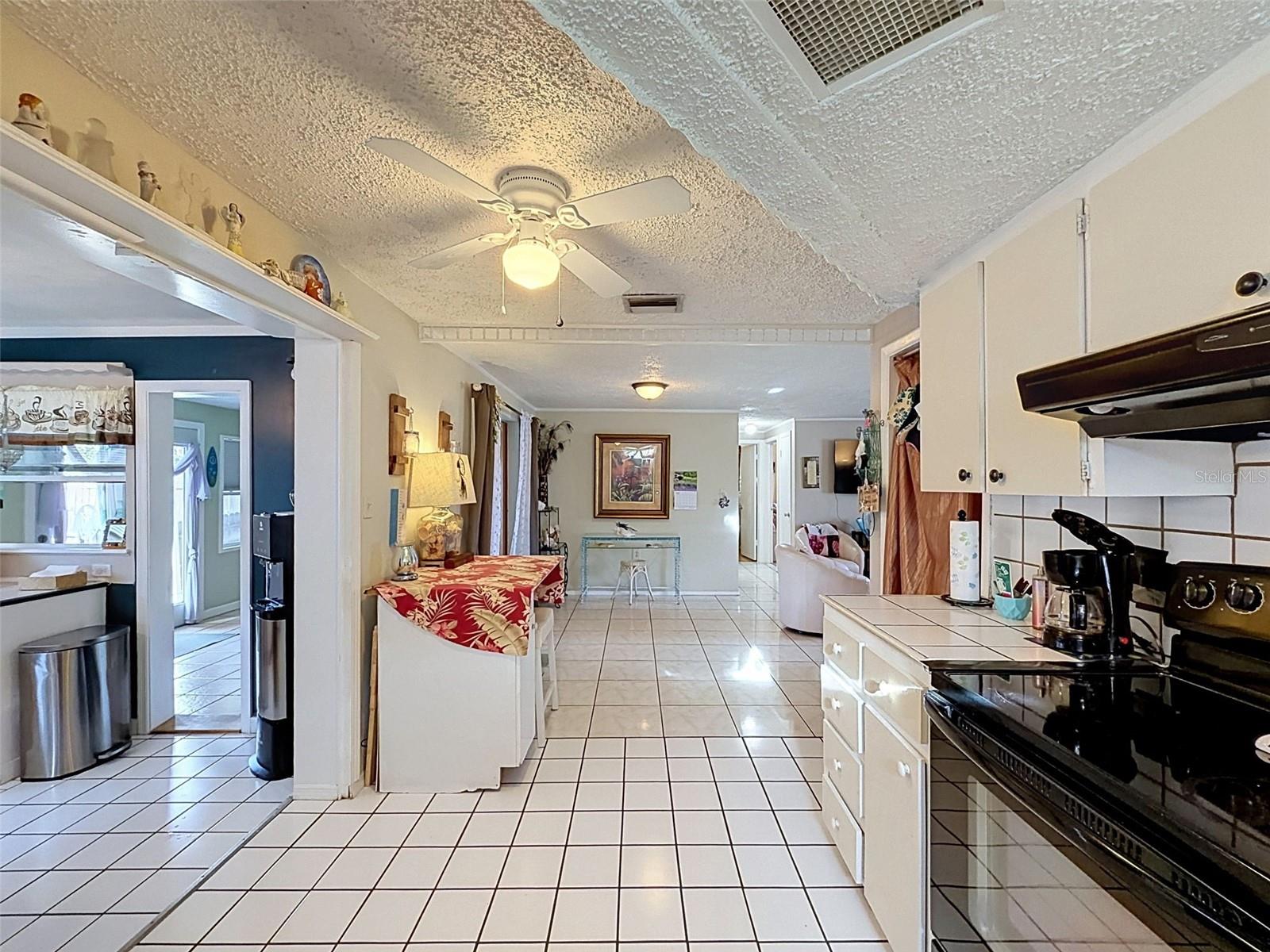 3649 HOLIDAY LAKE DR — photo 30