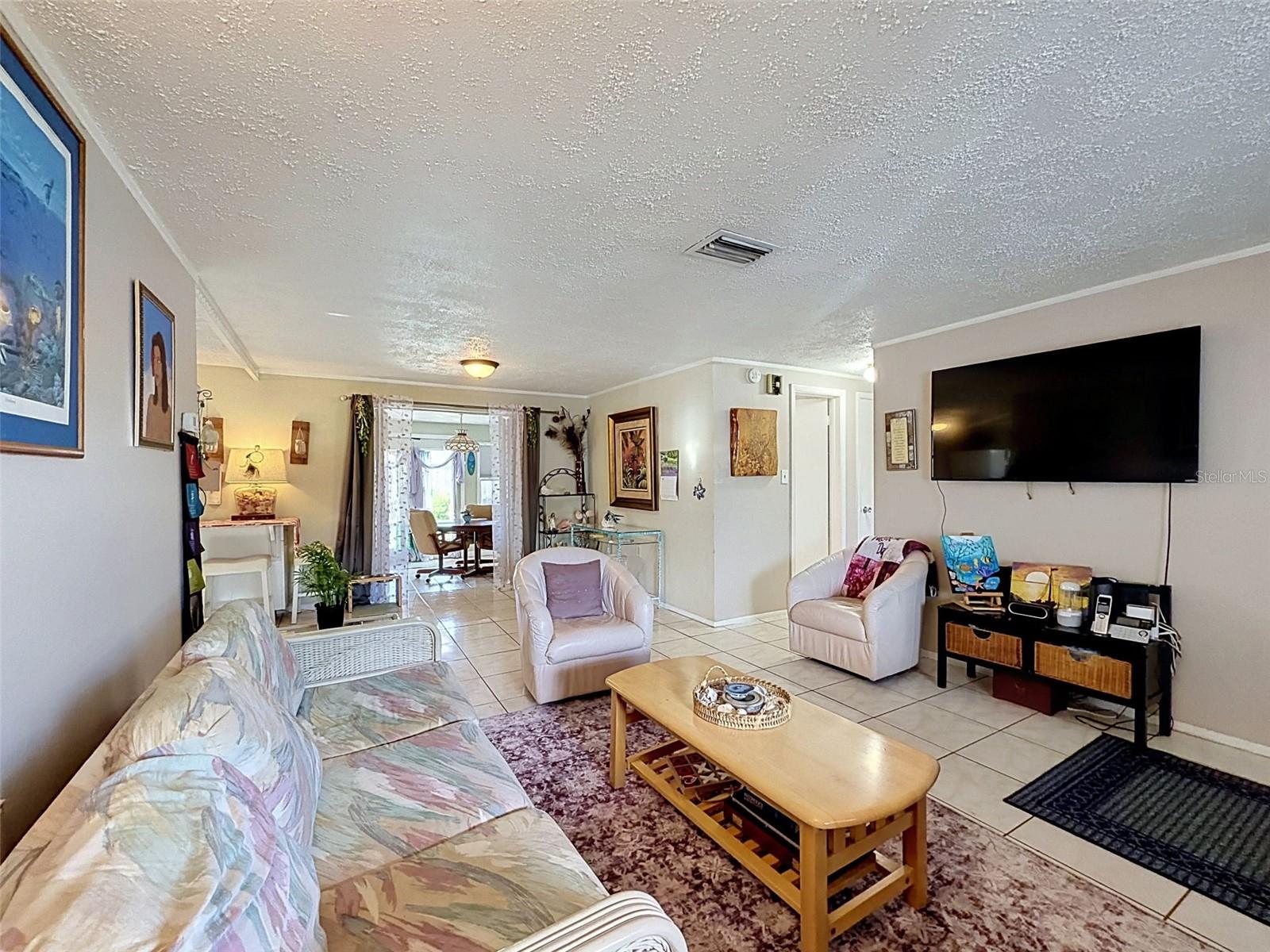 3649 HOLIDAY LAKE DR — photo 3