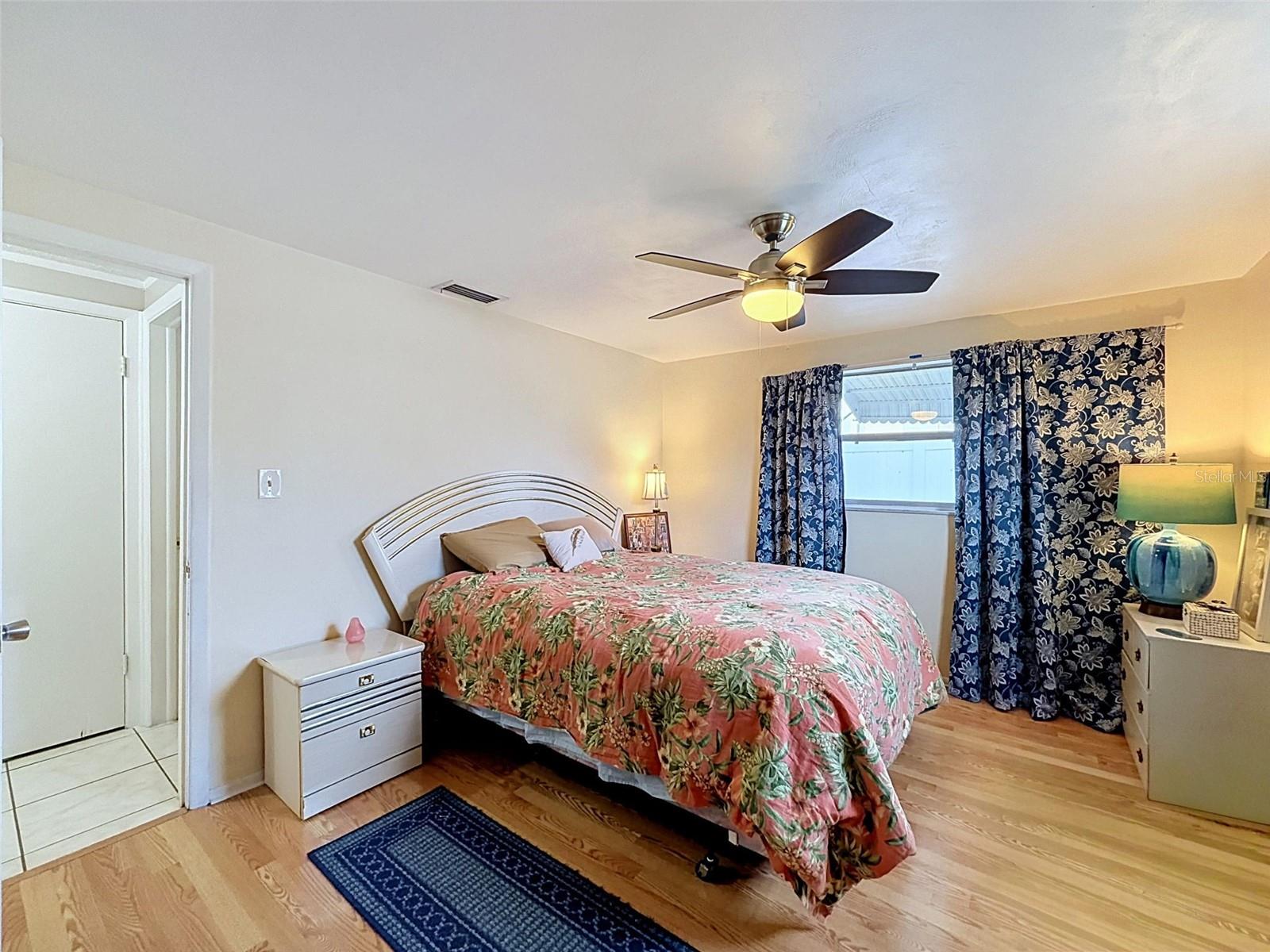 3649 HOLIDAY LAKE DR — photo 26