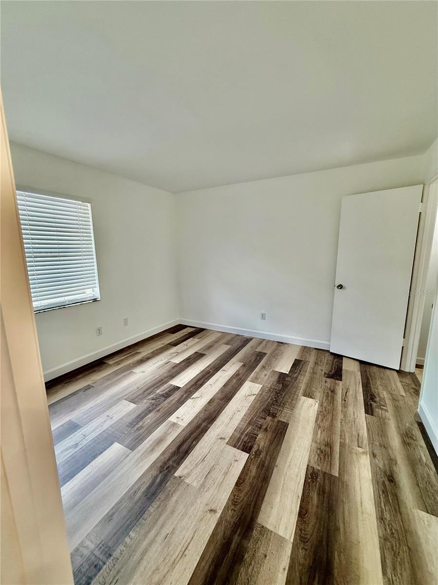 14106 VILLAGE TERRACE DR — photo 3