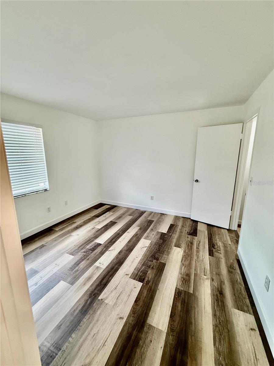 14106 VILLAGE TERRACE DR — photo 6