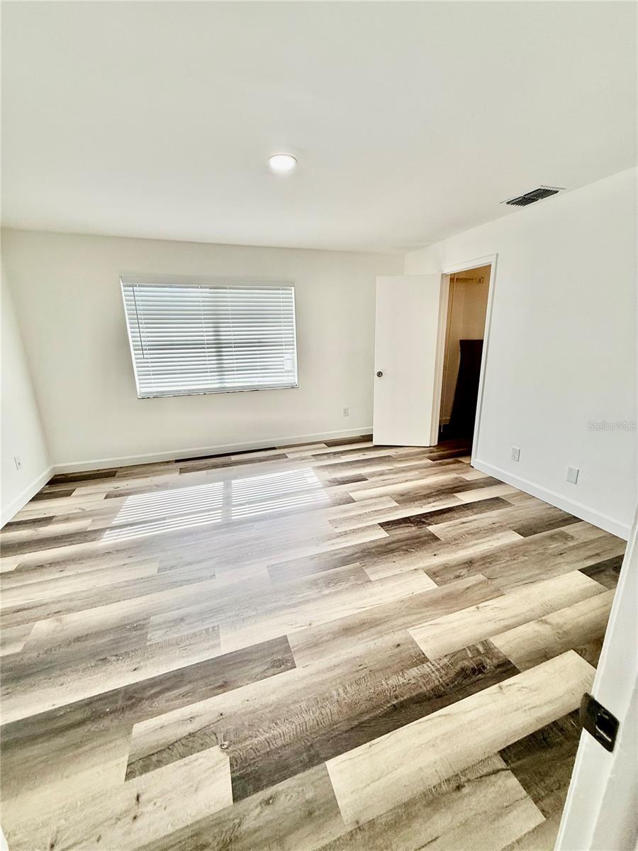 14106 VILLAGE TERRACE DR — photo 4