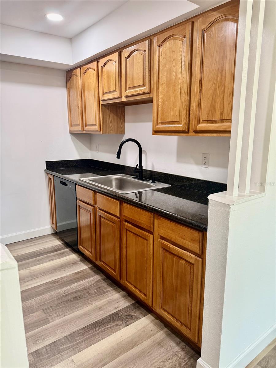 14106 VILLAGE TERRACE DR — photo 11