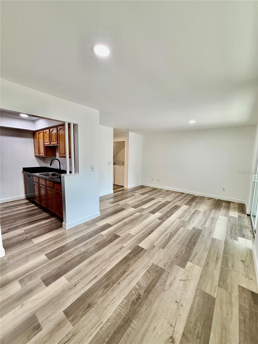 14106 VILLAGE TERRACE DR — photo 24