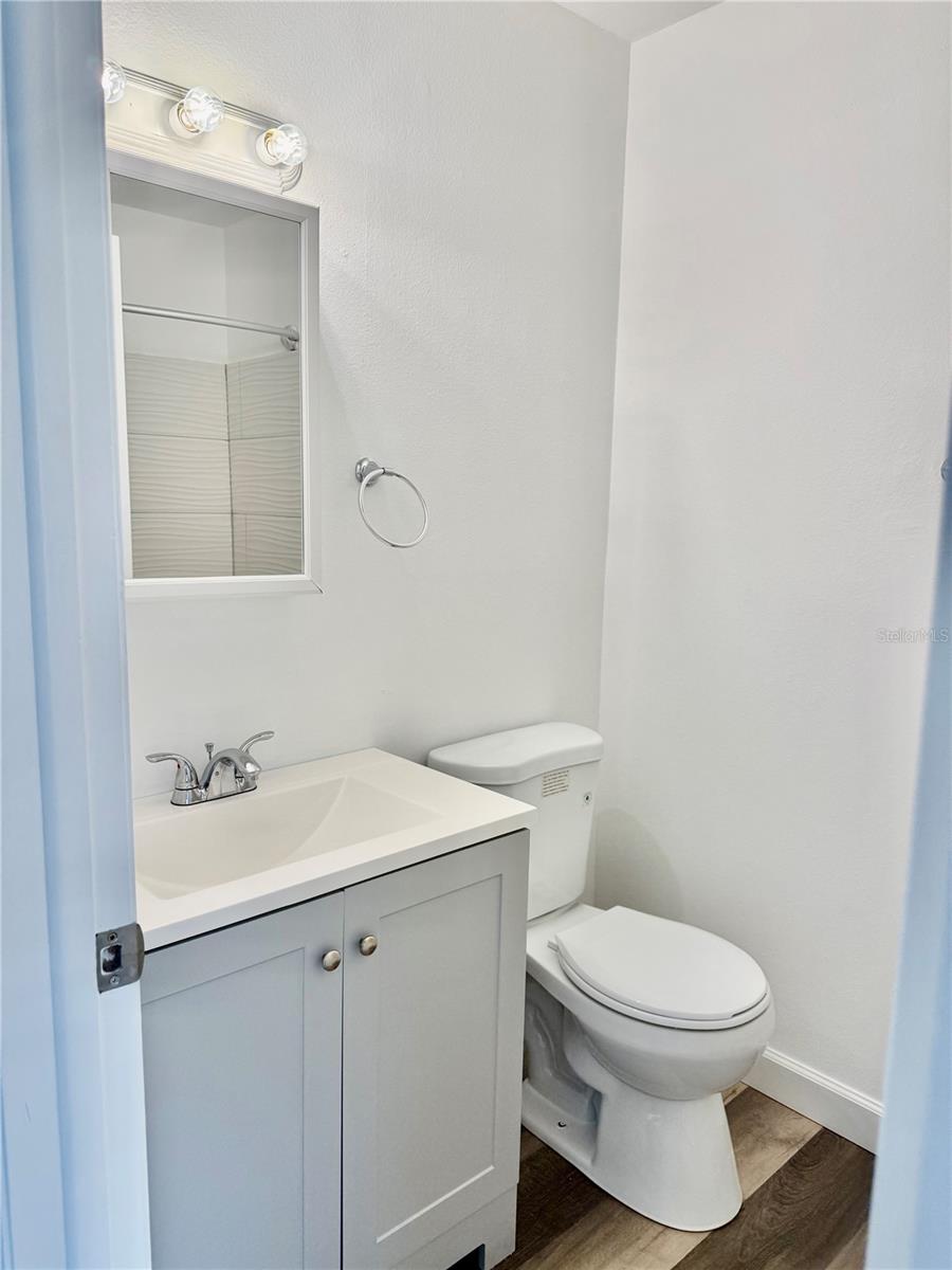 14106 VILLAGE TERRACE DR — photo 32