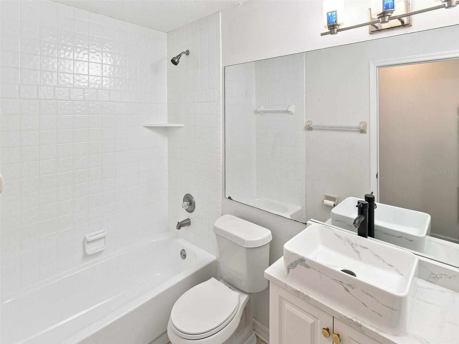 1018 PEACHWOOD DR — photo 22