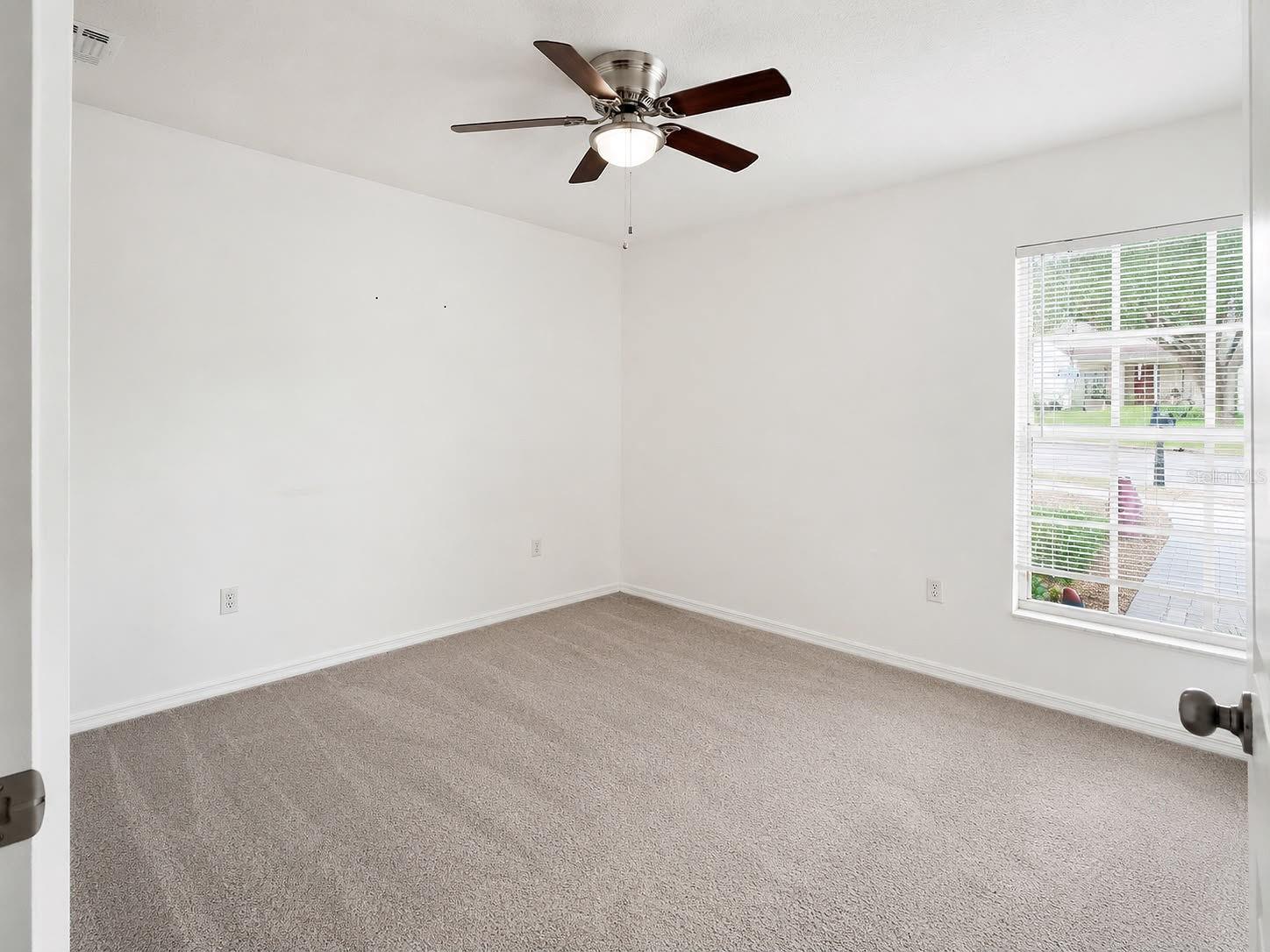 1018 PEACHWOOD DR — photo 17