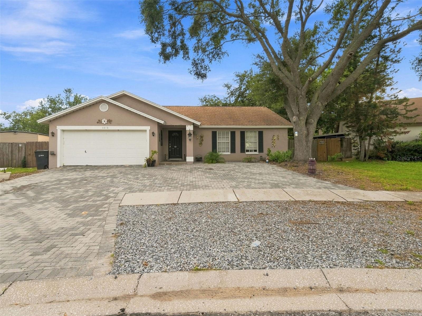 1018 PEACHWOOD DR — photo 2