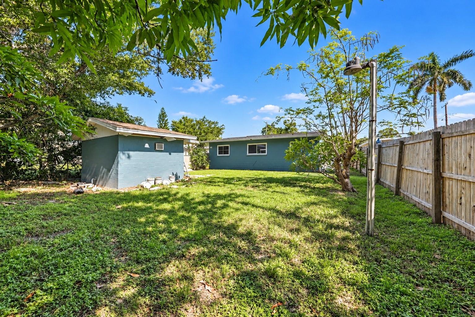 4516 W PAXTON AVE — photo 19
