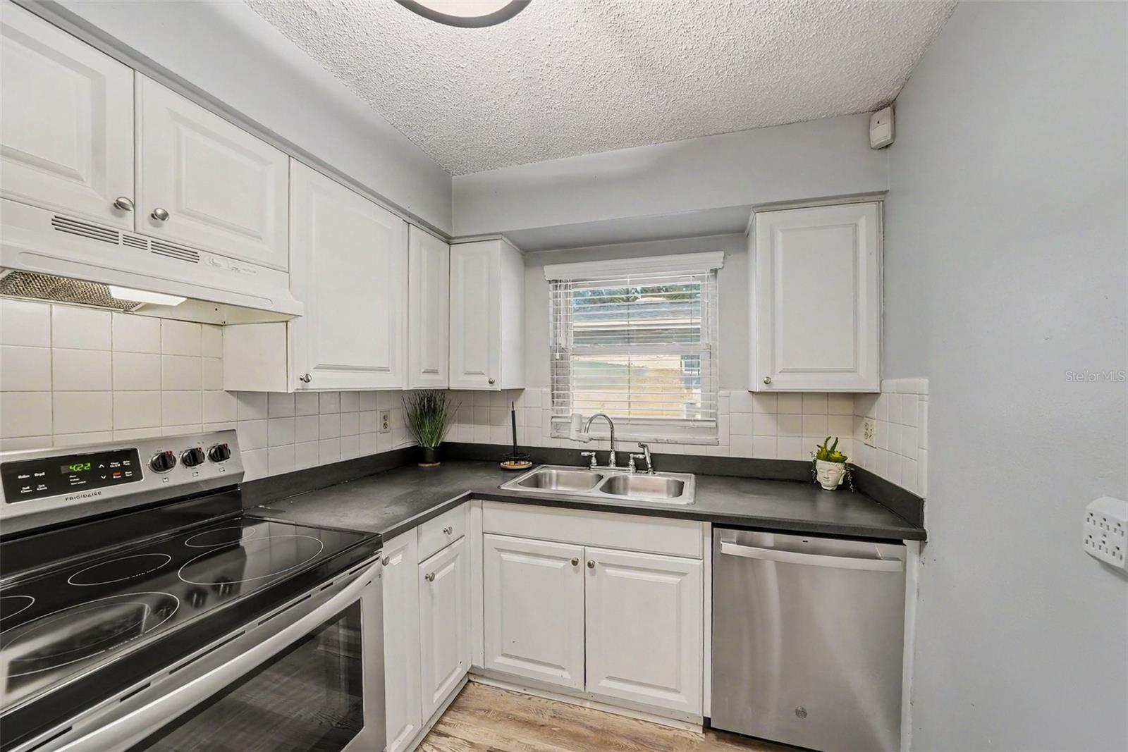 4516 W PAXTON AVE — photo 14