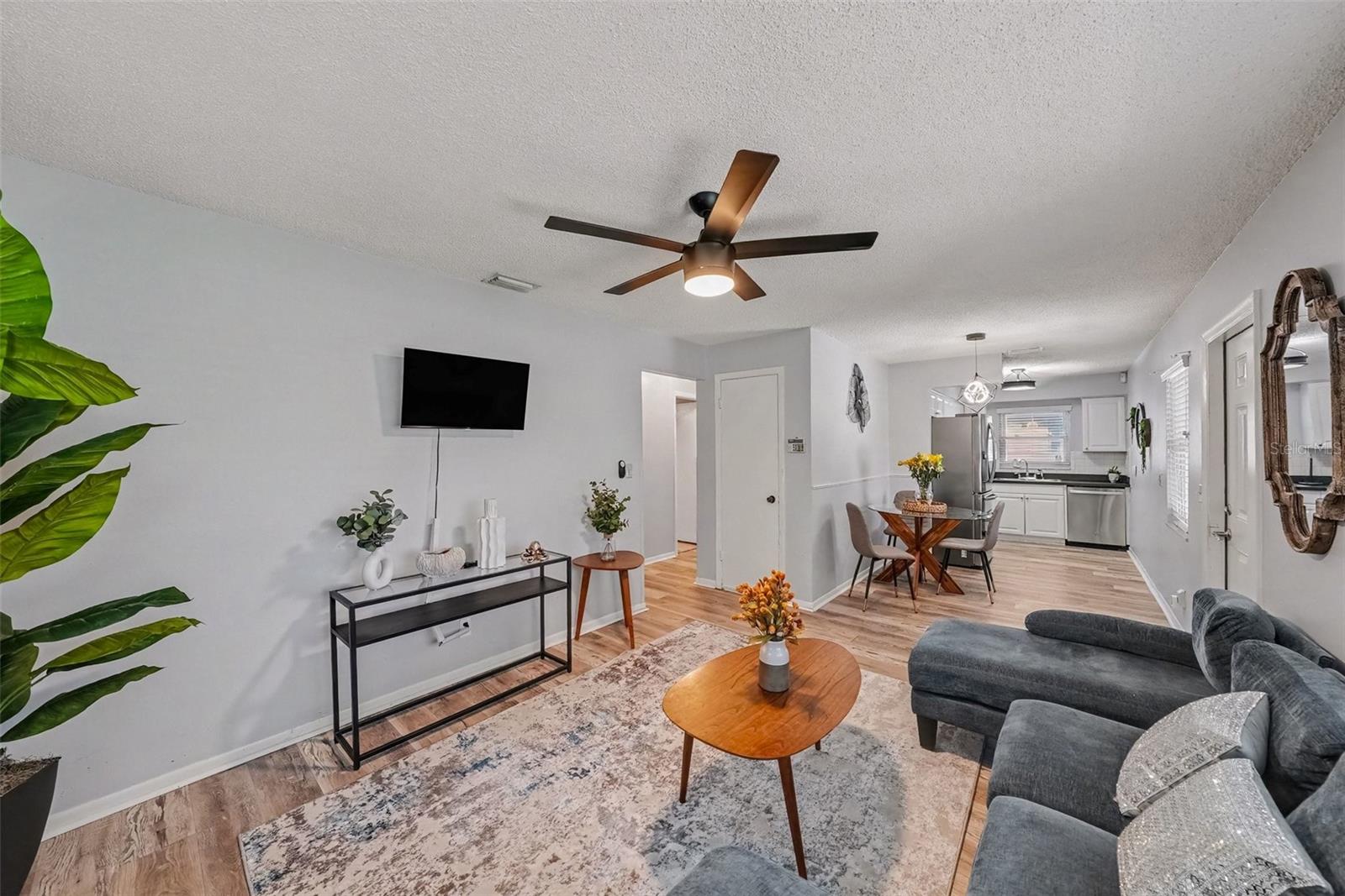 4516 W PAXTON AVE — photo 9
