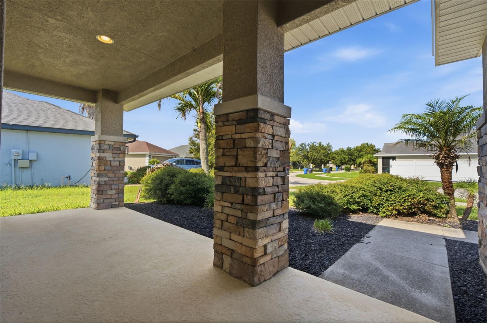 14310 EDINBURGH MOOR DR — photo 33