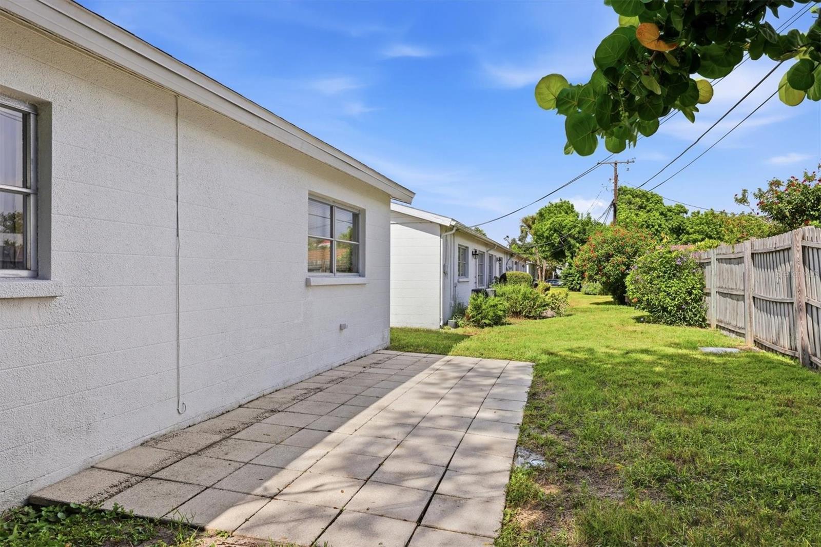 6039 CORAL WAY — photo 18