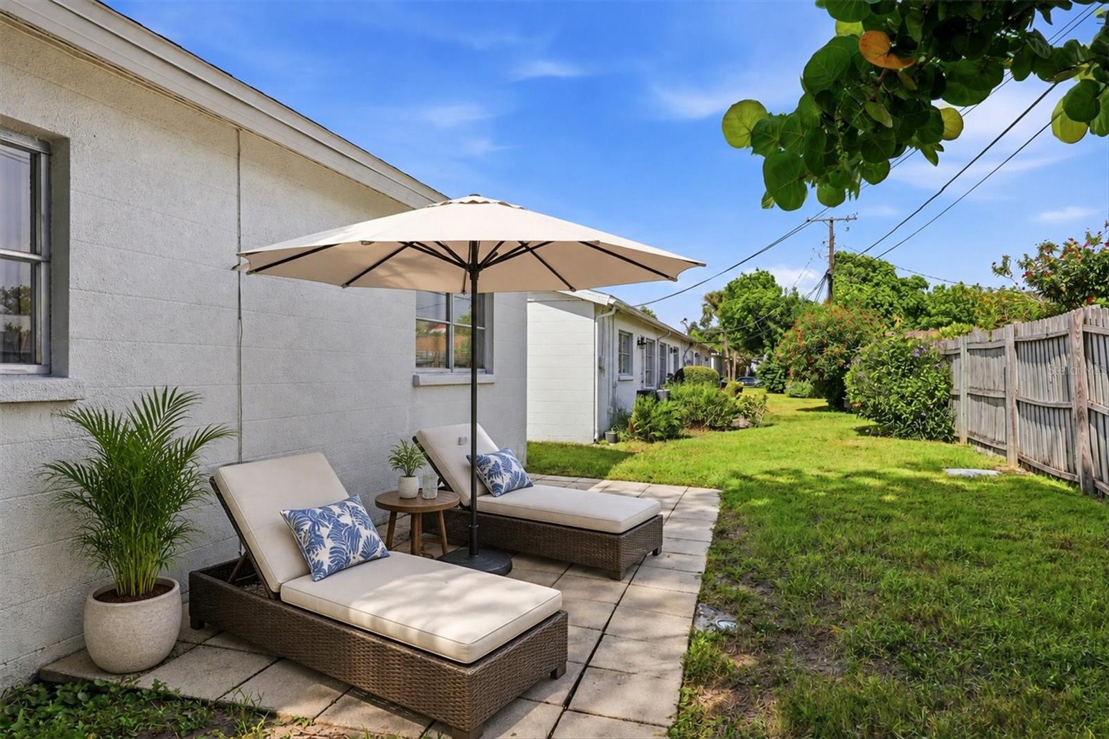 6039 CORAL WAY — photo 17