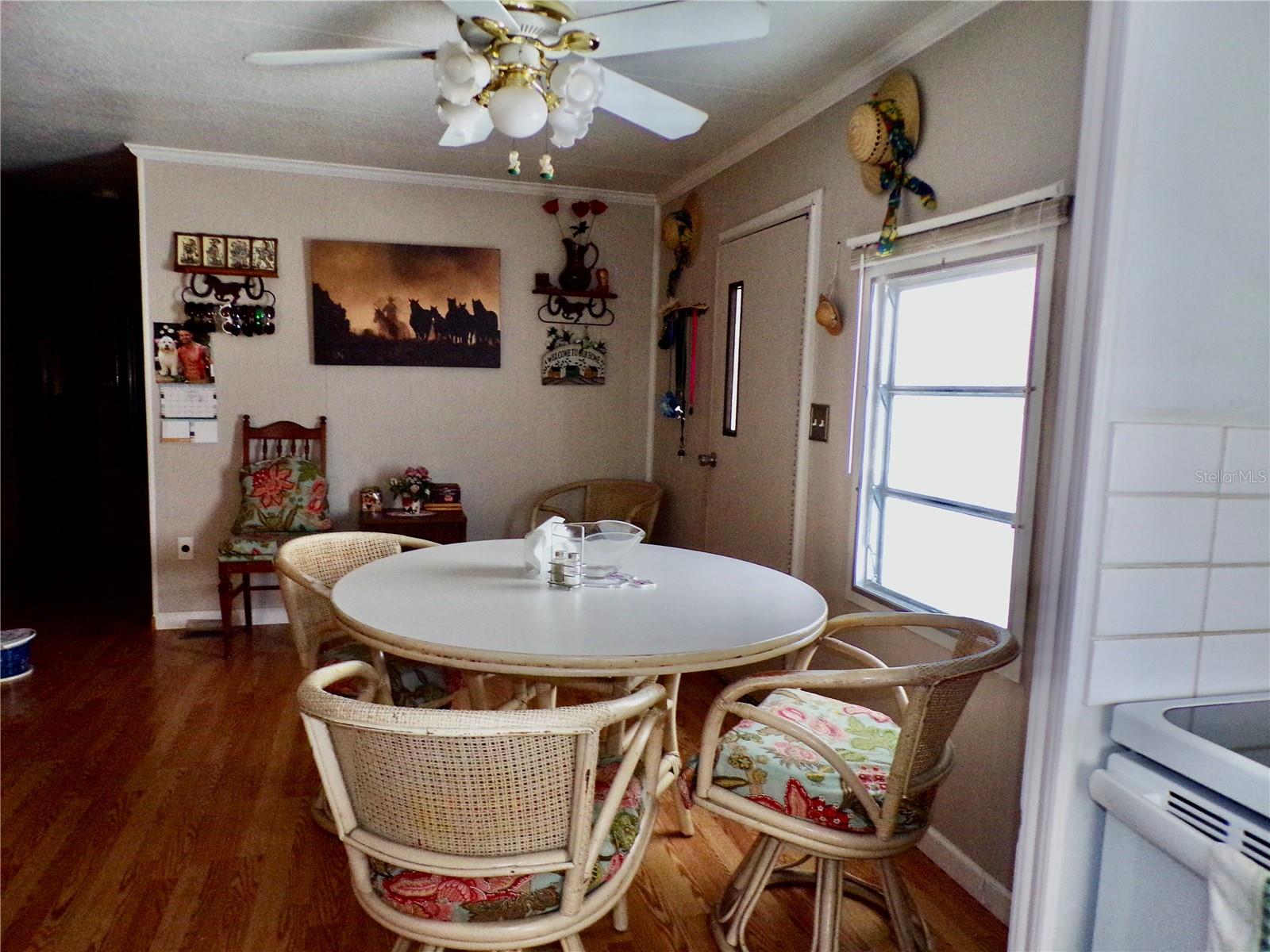 37021 SANDRA AVE — photo 17