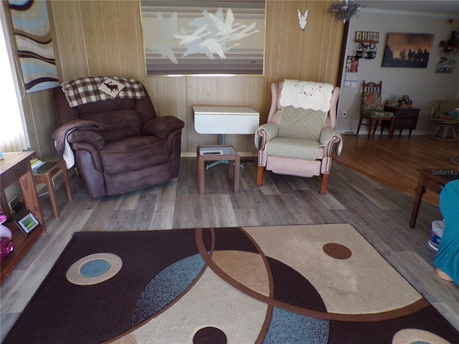 37021 SANDRA AVE — photo 14
