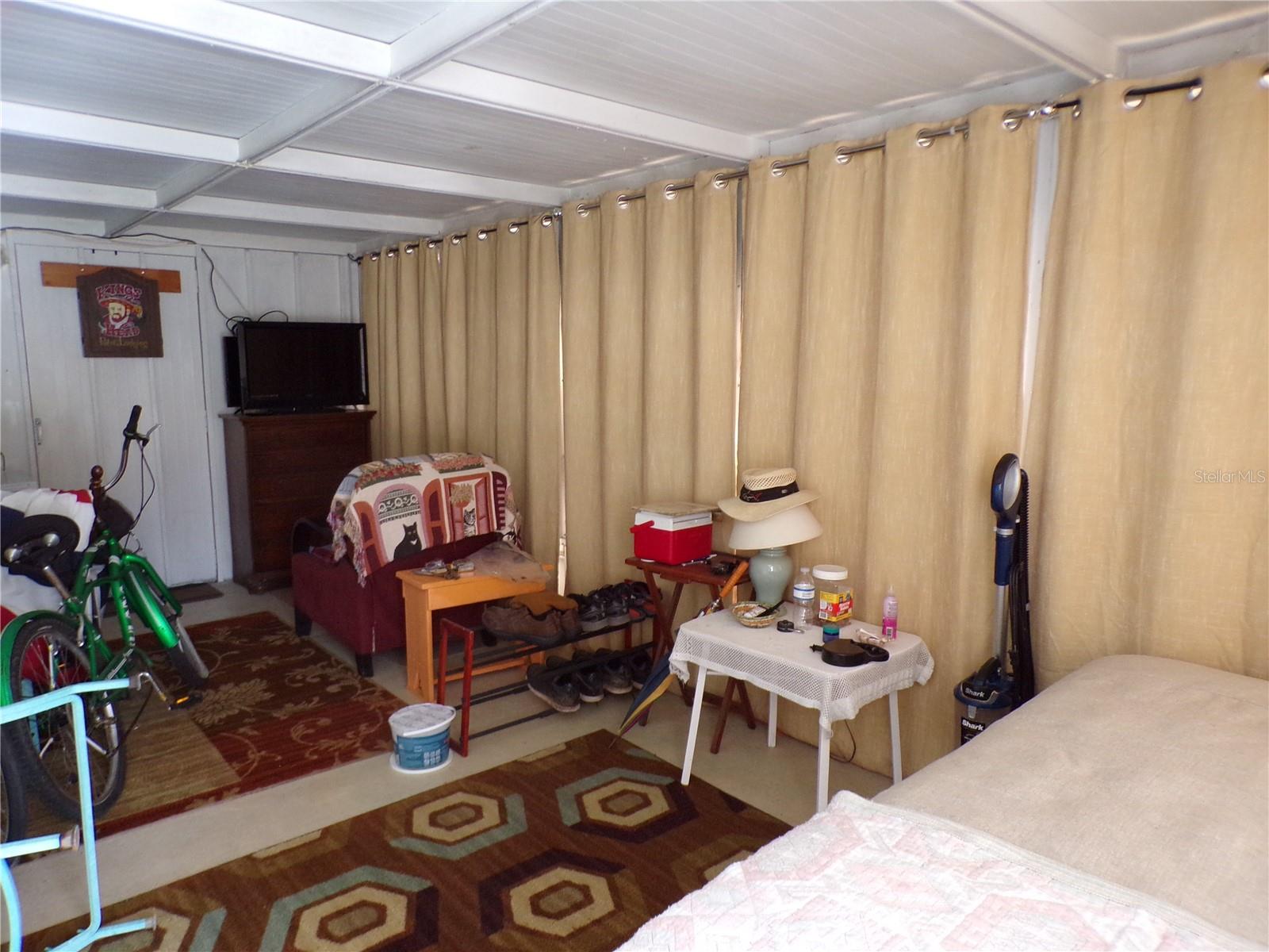 37021 SANDRA AVE — photo 24