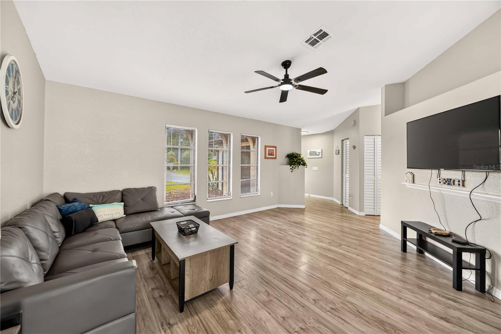 3813 S CRANBERRY BLVD — photo 8